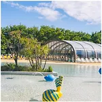 Camping Mobil 4 Etoiles En Bord De Mimizan-Plage